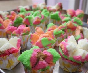 KueKus: Kue Lezat yang Menghidupkan Harimu di Jl. Mawar Cilacap